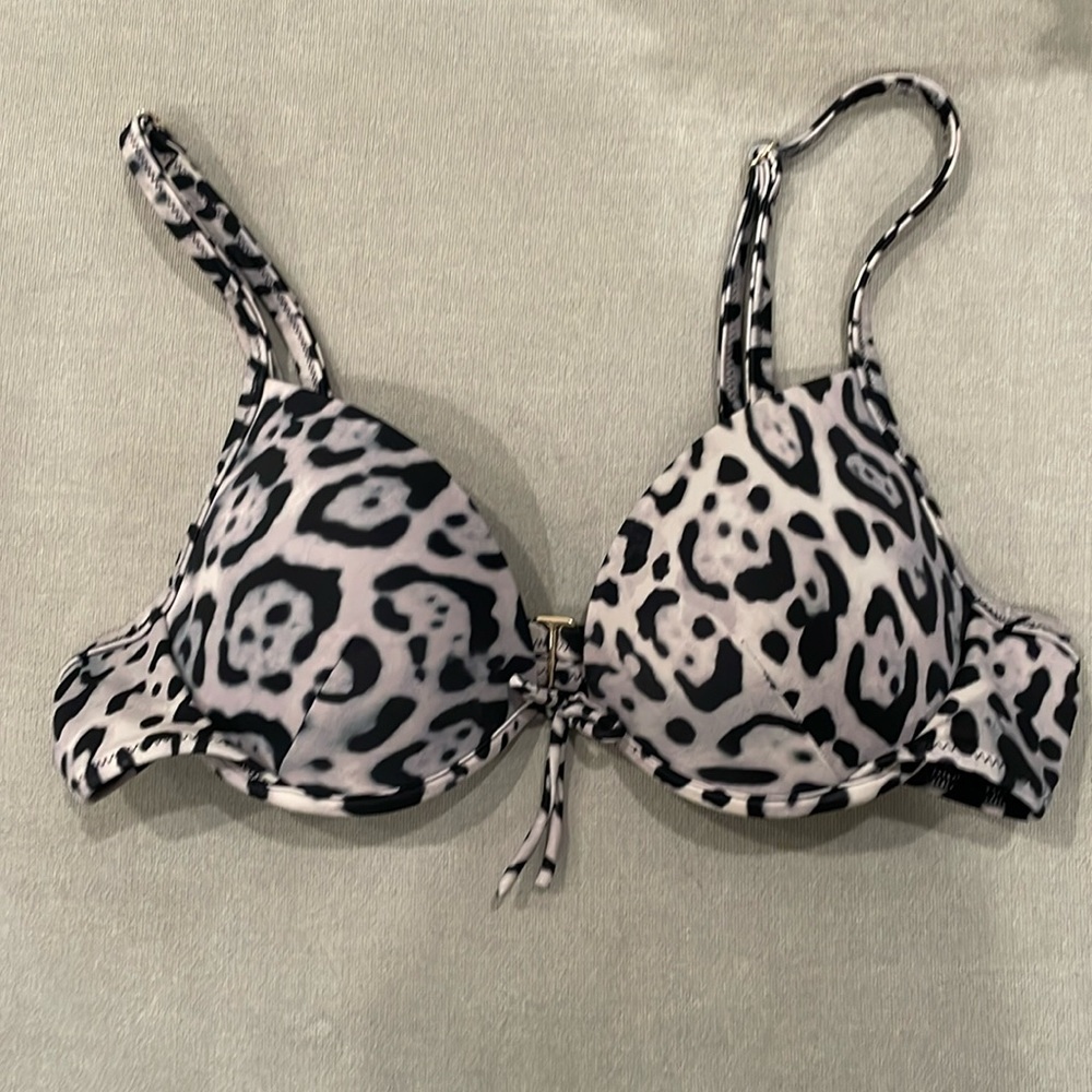 Victoria’s Secret Push Up Bra 34A